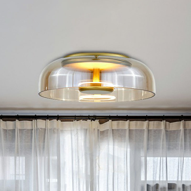 Energieffektiv moderne taklampe med dimbar LED. Perfekt som stilren taklys og innendørs belysning.