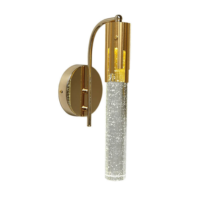 Moderne vegglampe med elegante krystalldetaljer, perfekt for stilren LED-belysning i ditt hjem.