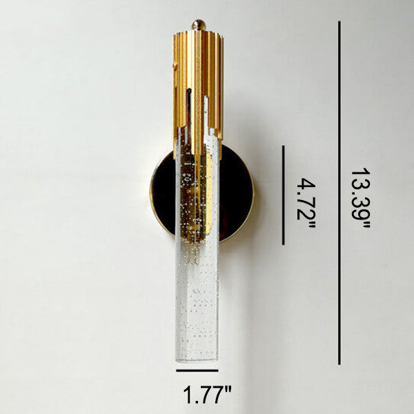 Elegant vegglampe med krystall for stue, soverom eller gang. Skaper stemningsfull LED-belysning.