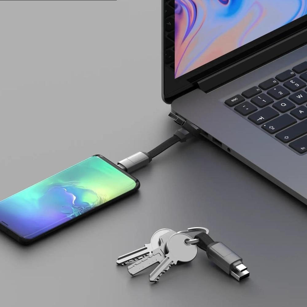 Bærbar 6-i-1 multilader for USB-enheter, perfekt for reiser og daglig bruk.