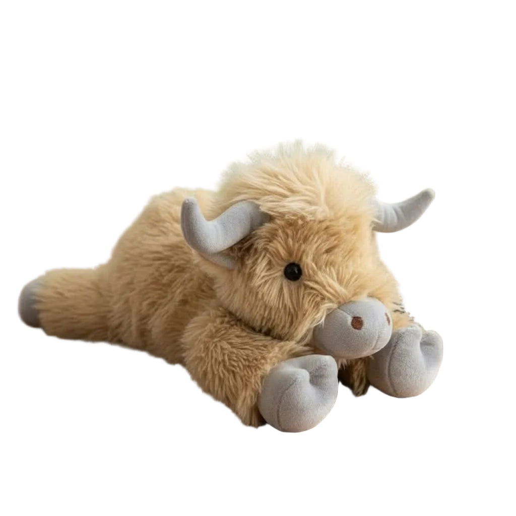 Mykt plysjleketøy highland ku. Kosedyr med lange horn og rufsete pels, perfekt for kos og interiør.
