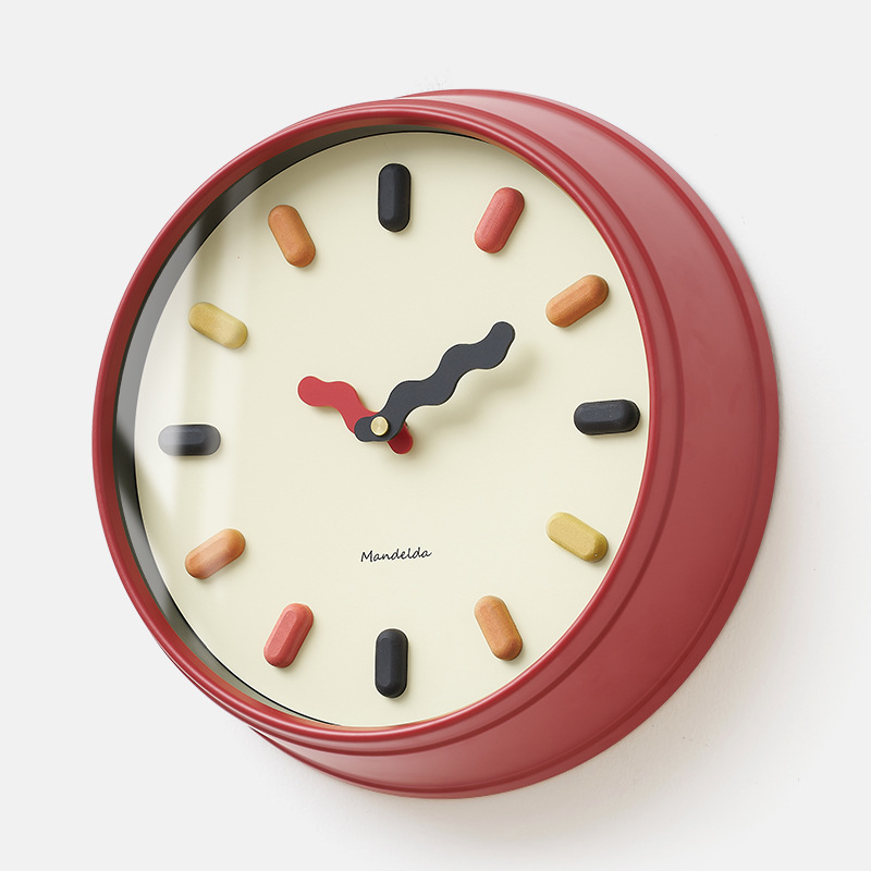 Minimalistisk nordisk 3D veggklokke. Stille urverk, moderne estetikk for et rent og ryddig hjem.