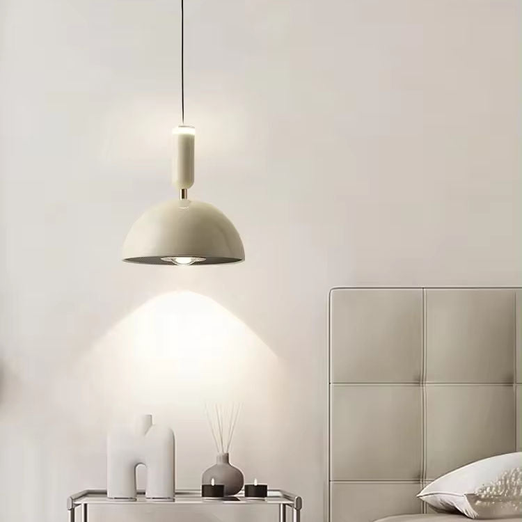 "Nordisk Macaron LED pendellampe i moderne design, minimalistisk stil, tilgjengelig i flere farger, ideell for stuen."