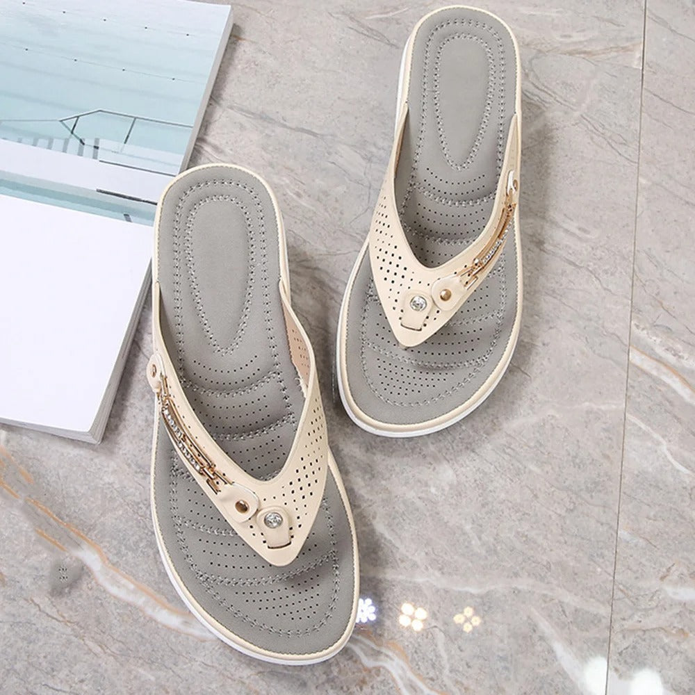 Stilige og komfortable ortopediske flipflops for kvinner. Ergonomisk design for sommerbruk.