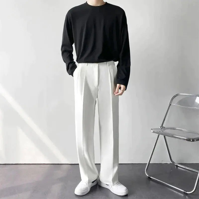 Allsidig overdimensjonert herrebukse med lommer, ideell for en komfortabel og avslappet hverdagslook.