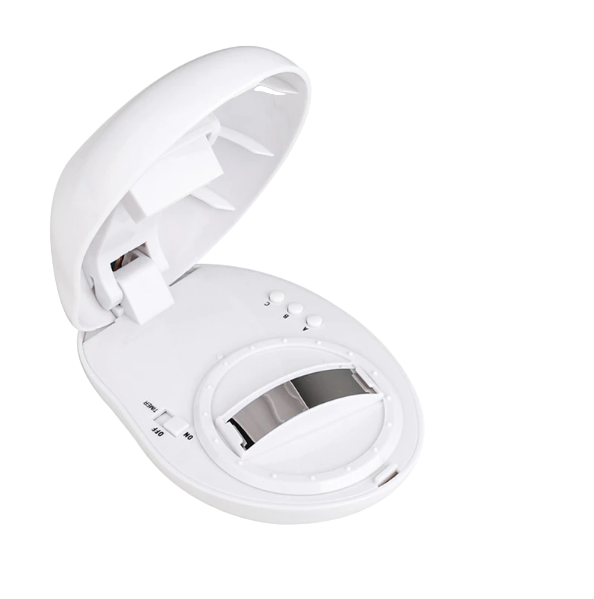 Regnbueprojektor lampe som skaper romantisk atmosfære med fargerike lysstråler for avslapning.