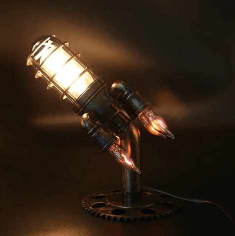 Rakettlampe i steampunk-stil for hjemmedekor, med varm og innbydende LED-flamme