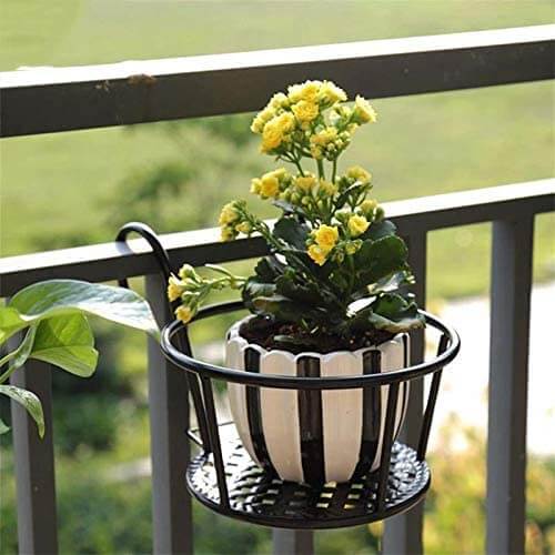 Allsidig hengende stativ for blomsterpotter. Ideelt for balkong, hage, terrasse og uterom.