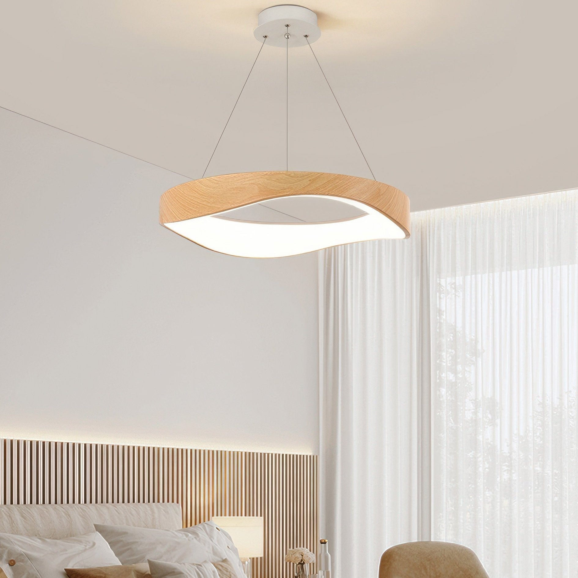 "Rund moderne LED pendellampe, justerbar høyde, elegant design, energieffektiv for hjem og kjøkken. Stilig belysning."