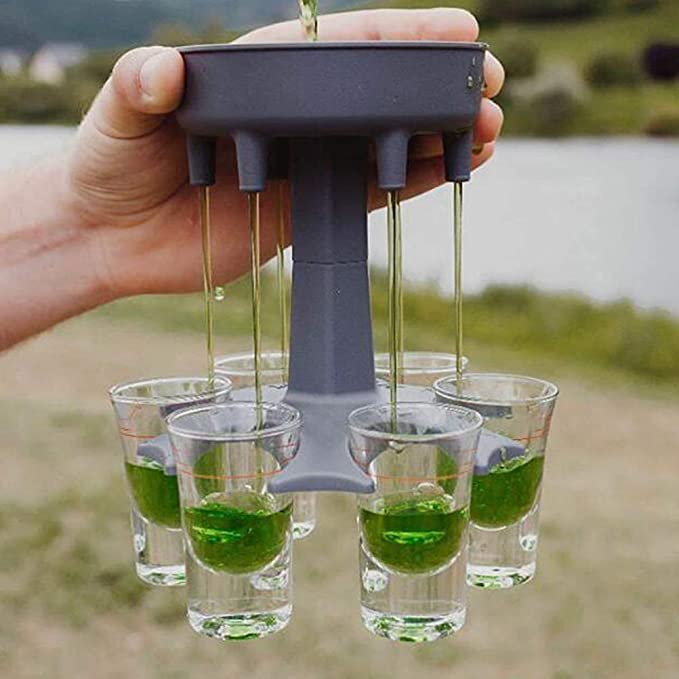 Firkantet drikkedispenser i blå PLA. Effektiv servering av shots for festlig moro.