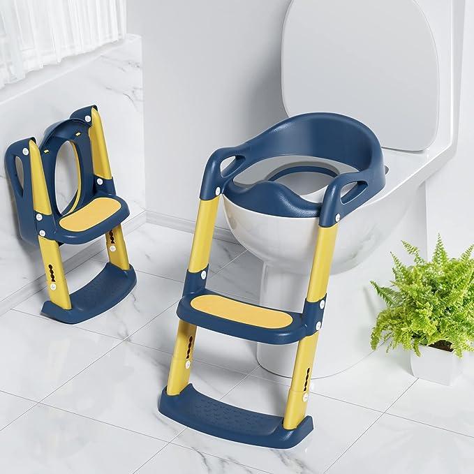 "Sammenleggbar Potty Training Seat, justerbar, trygg, hvit og blå, passer til små bad, antiskli føtter, kompakt design."