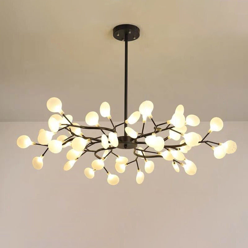 "Simplicity-lysekrone med LED, moderne minimalistisk design, holdbar akryl, mykt lys for innendørs belysning."