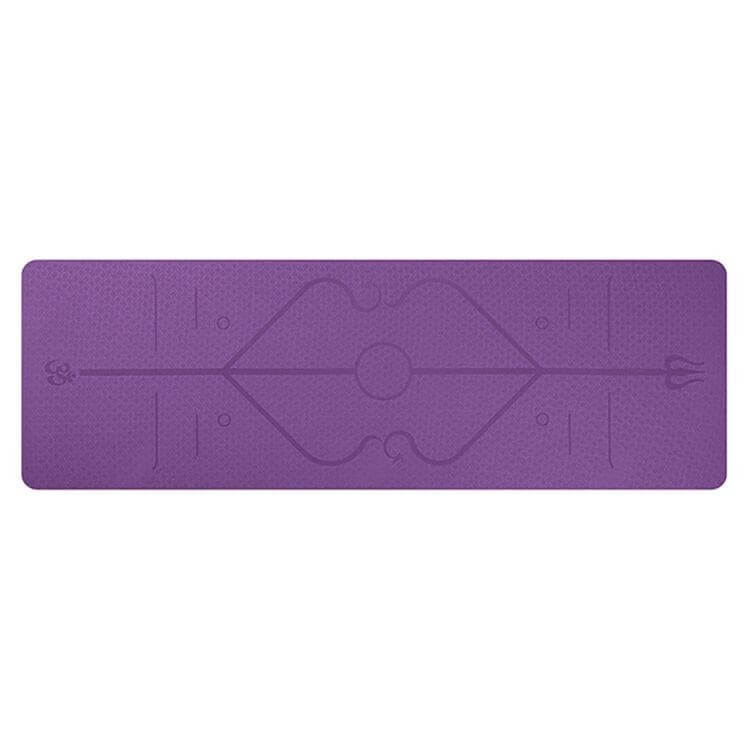 Moderne sklisikker yogamatte i TPE-materiale, vist under en yogaøkt for stabilitet.