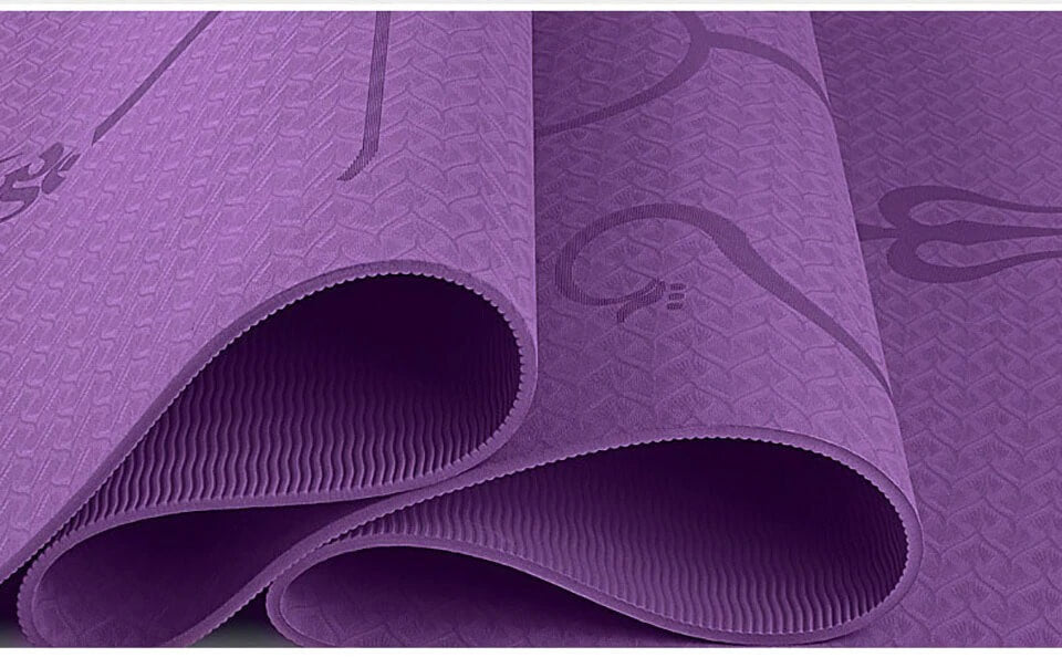 Slitesterk TPE yogamatte med anti-skli egenskaper, ideell for langvarig og miljøvennlig trening.