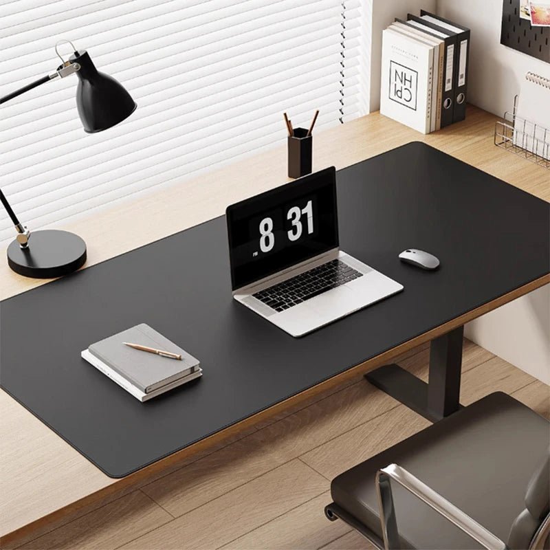 Elegant skrivebordspute som forbedrer ergonomi og produktivitet på hjemmekontoret. Vannavvisende overflate.