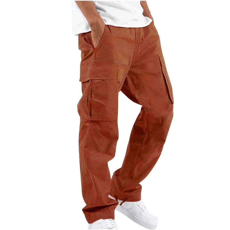 Benåpning detalj på slim fit herre cargo bukse, bomullsblanding, viser mansjett og snøring.