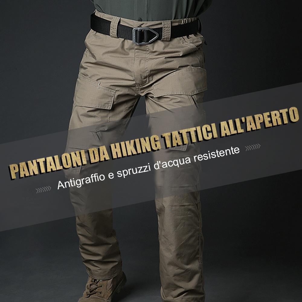 "Slitasjebestandige taktiske turbukser for menn, frontvisning. Ergonomisk design, praktiske lommer og elastisk benkant."