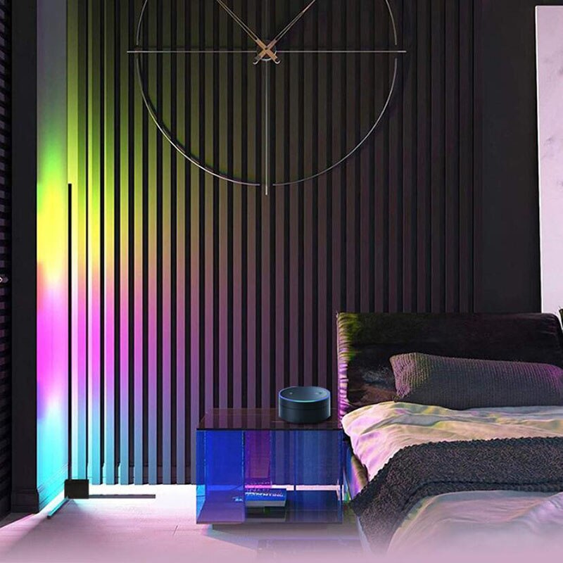 Fjernstyrt smart RGB LED-lampe for tilpassbar belysning. Perfekt for stemningsskapende lysdesign.