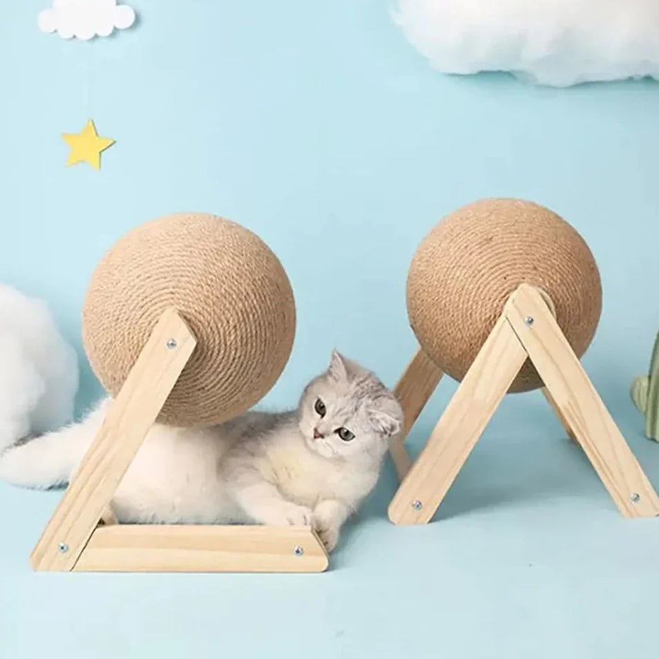 Katter elsker denne snurrende kloreballen! Perfekt for å holde klørne sunne og møblene trygge.