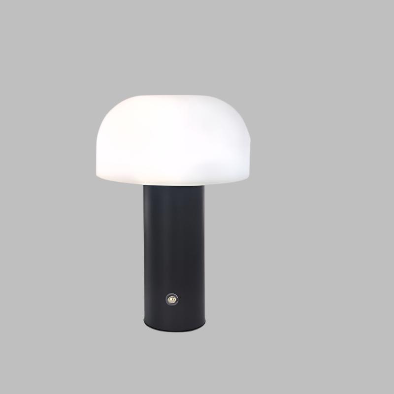 "Sopp bordlampe, trådløs og dimbar, europeisk design. Elegant soppformet lampe i flere farger for stilfull belysning."