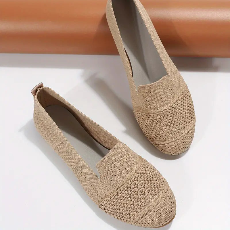 Dame slip-ons i sort, allsidige komfortsko for kvinner. Ideelle som hverdagssko og vintersko.