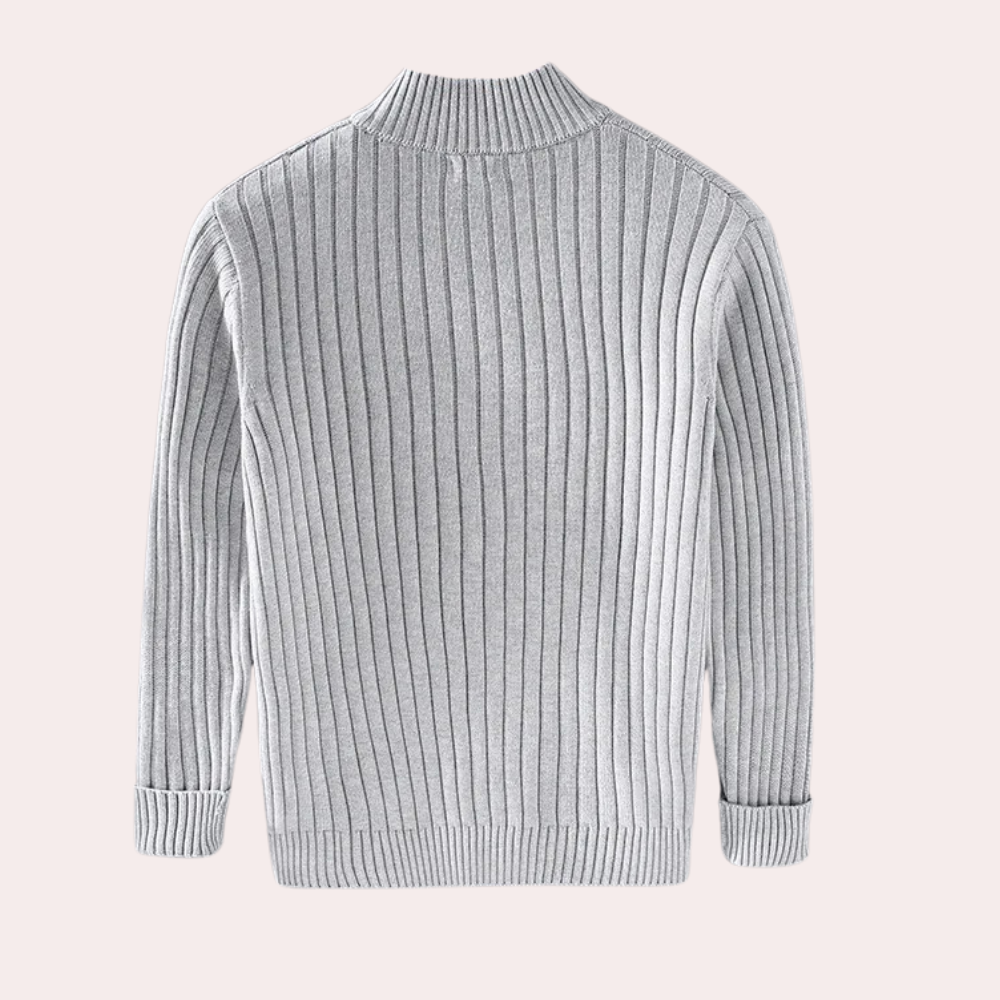 "Stilig strikket cardigan med glidelås, for menn. Farger: grå, svart, mørkegrå, mørkeblå. Tidløst design."