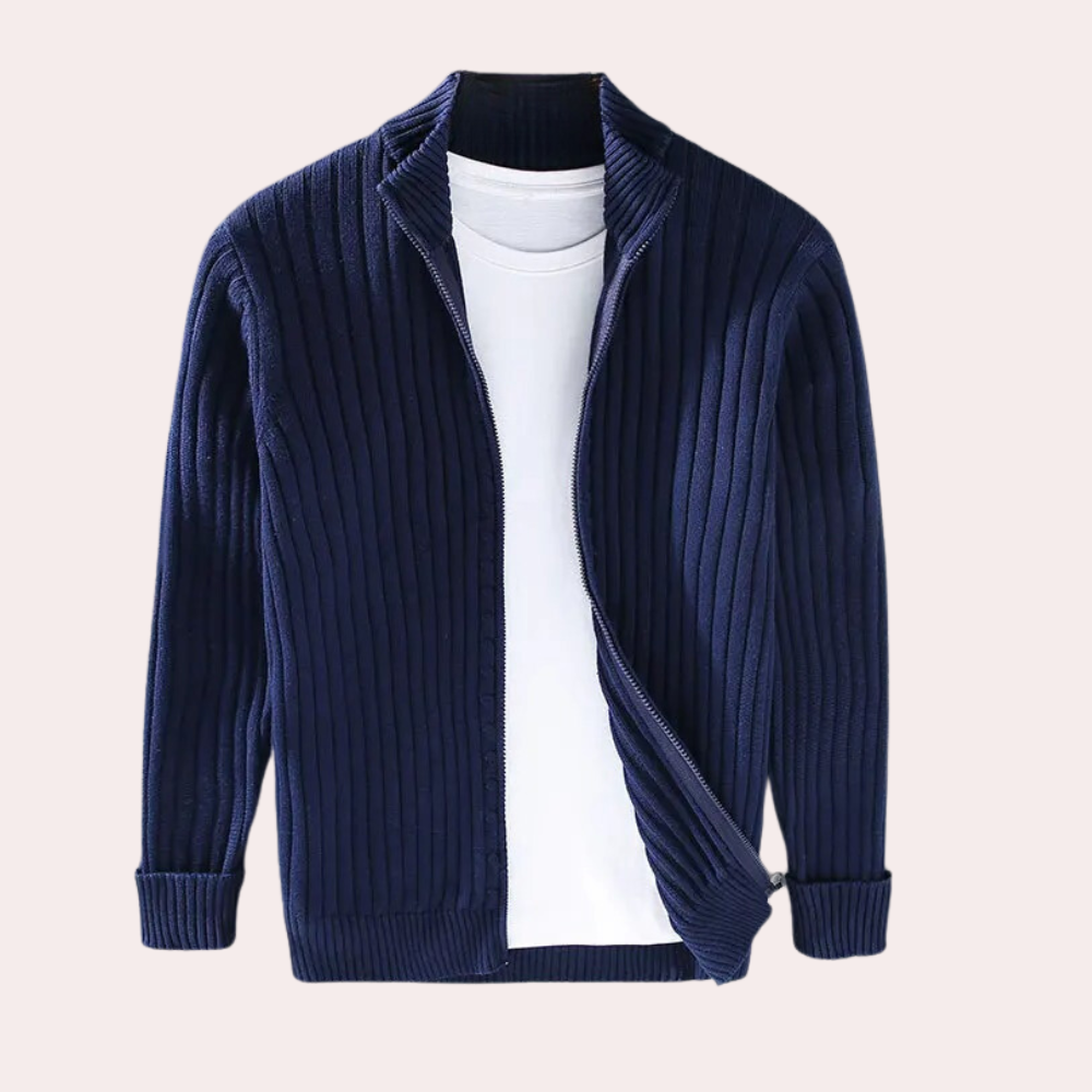 "Stilig strikket cardigan med glidelås, for menn. Farger: grå, svart, mørkegrå, mørkeblå. Tidløst design."