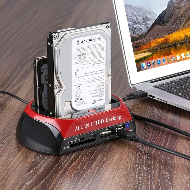 "Stilig, svart dokkingstasjon for harddisk med plug & play, støtte for IDE/SATA, opptil 8 TB, enkel diskbytte."