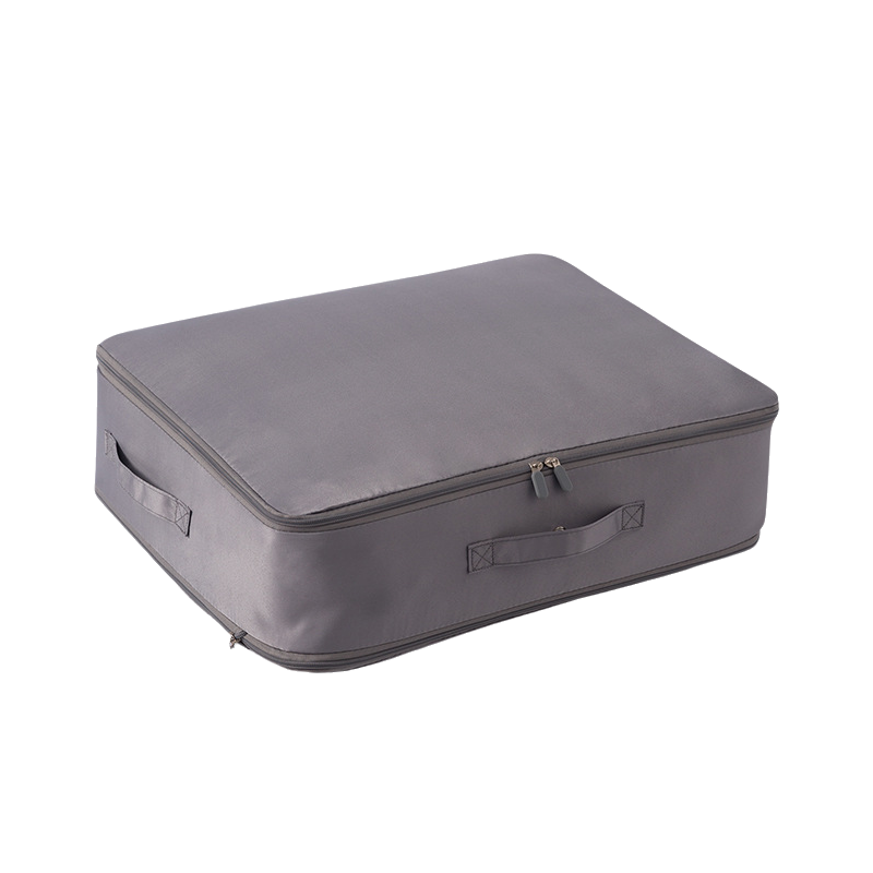 "Stor kompresjons oppbevaringspose i pustende sateng for dyner, med håndtak og glidelås for enkel transport og lagring."