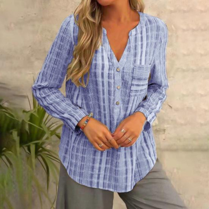 "Stripete langermet bluse med V-hals, uformelt design, viser horisontale striper og lange ermer, perfekt for vår/høst."