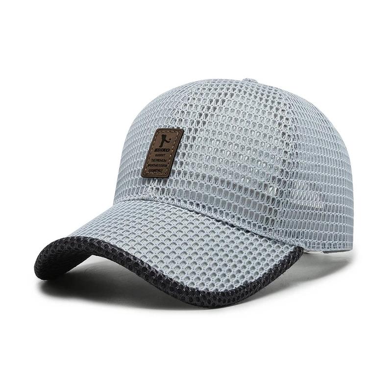 "Svart pustende mesh baseballcap med justerbar rem for perfekt passform, høy kvalitet som sikrer stil og komfort."