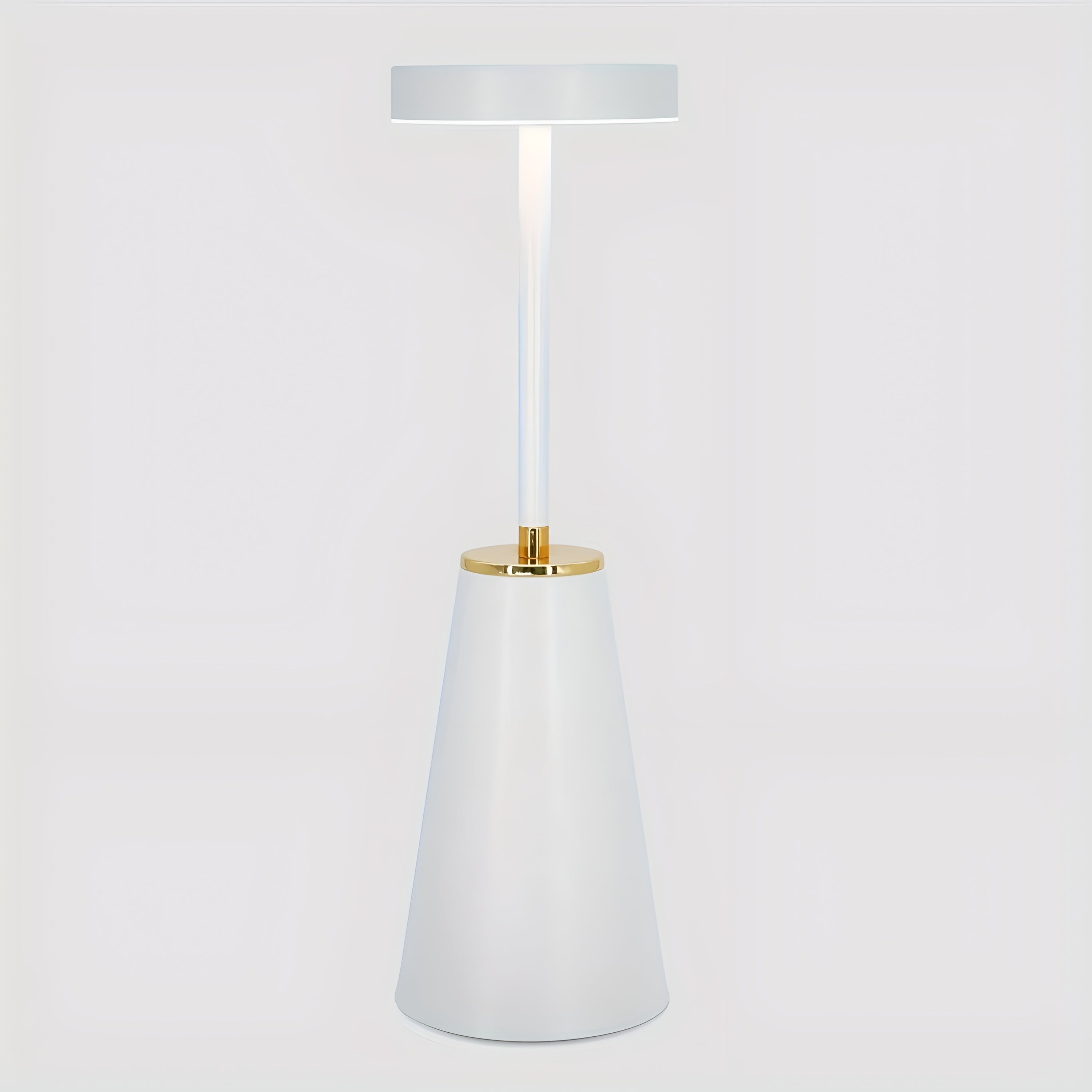 Elegant hvit AuraTouch bordlampe, trådløs med berøringsfunksjon. Perfekt dekorativ belysning i hjemmet.