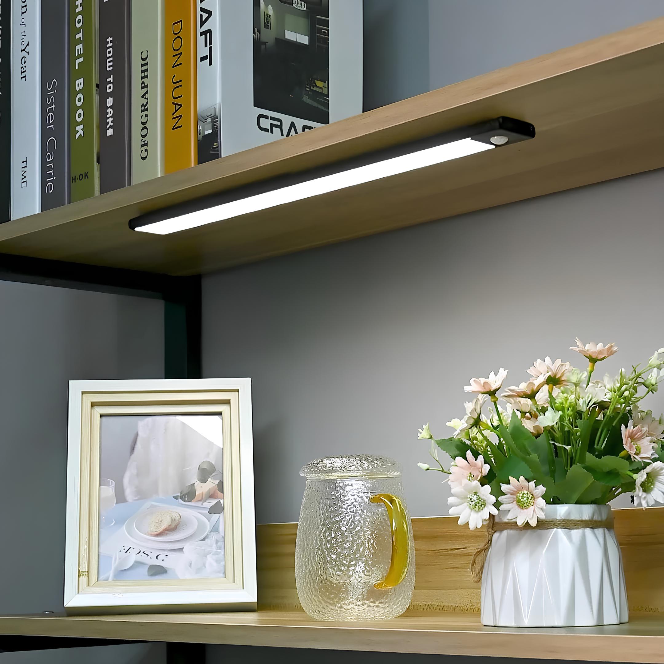 Stemningsfull trådløs LED sensorlampe, skaper koselig atmosfære i hjemmet, oppladbar.
