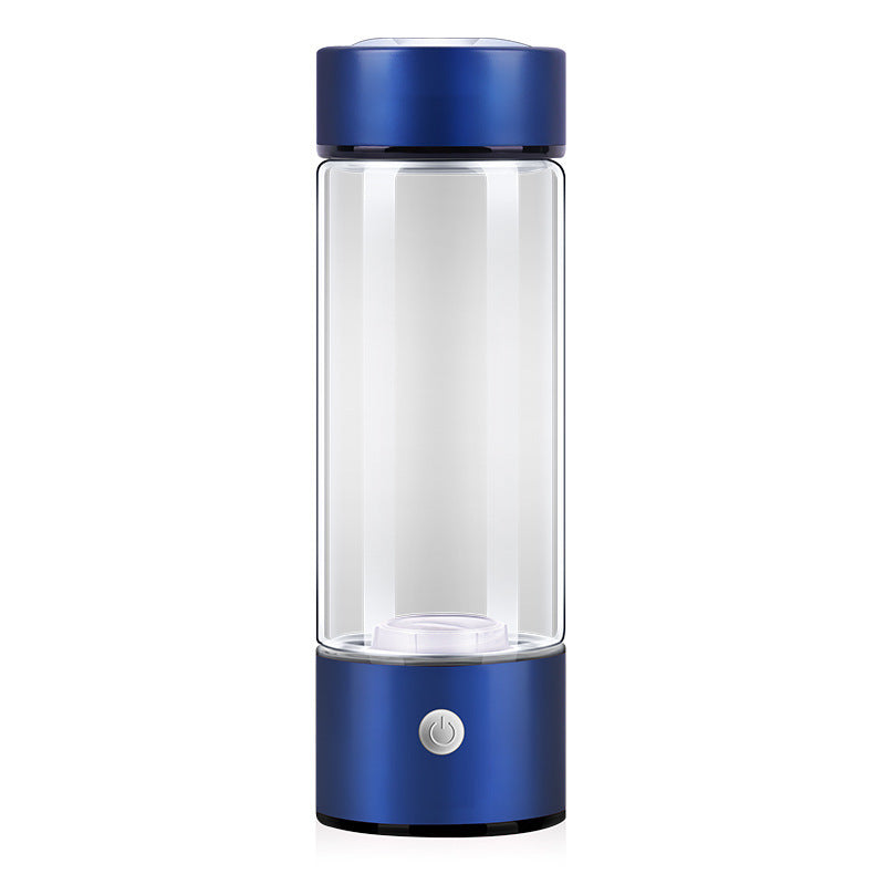 En detaljert visning av den USB oppladbare hydrogen vannflasken i borosilikatglass, fremhever dens moderne estetikk.