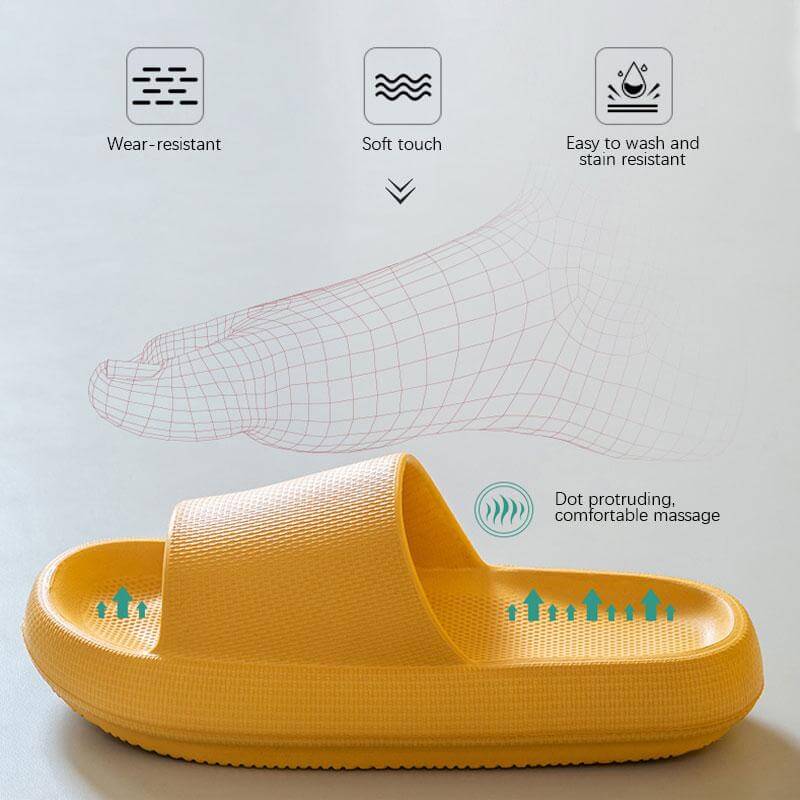 Svarte unisex sandaler på et treplatå, tykk såle, sklisikker og hurtigtørkende for sommer og utendørs.
