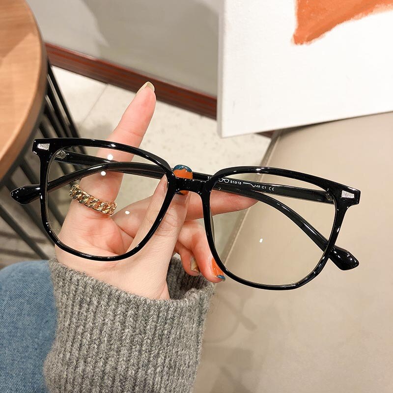 Lette unisex nærsynte lesebriller med blålysfilter, ideelle for digital skjermbruk