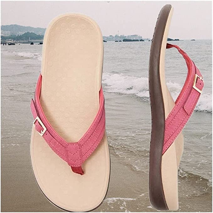 Et par hvite unisex ortopediske flip-flops, stilige og med fotstøtte for sommeren.