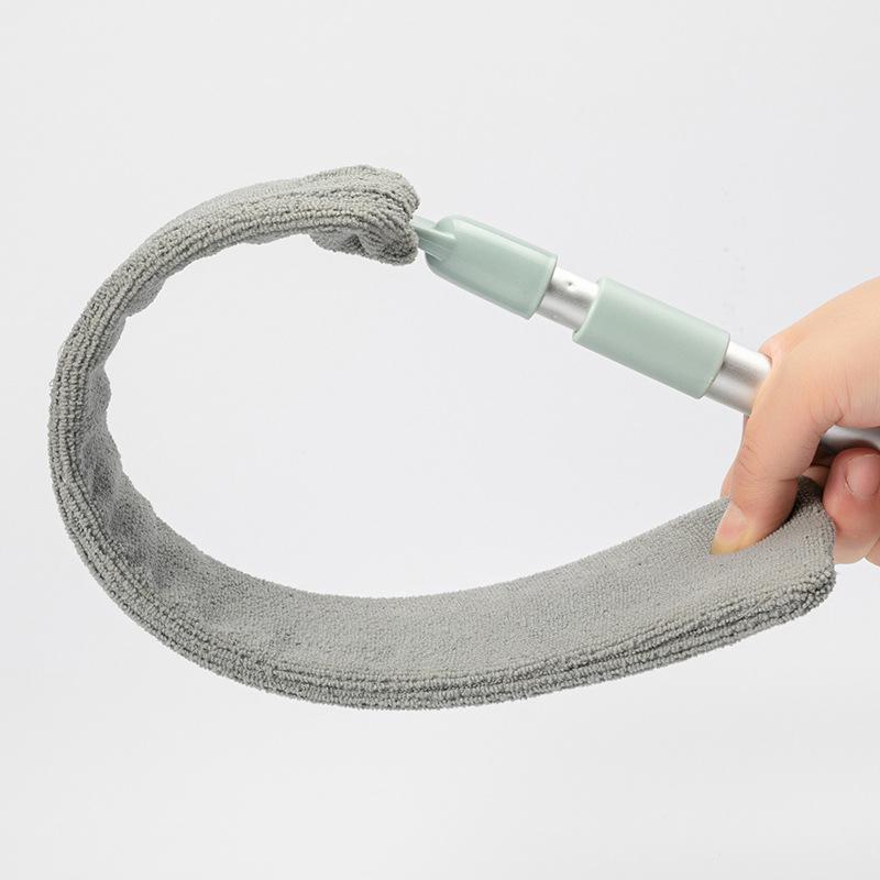 "Uttrekkbart støvrenser stativ med langt håndtak og mikrofiber; ideell for enkel rengjøring av støv og allergener."