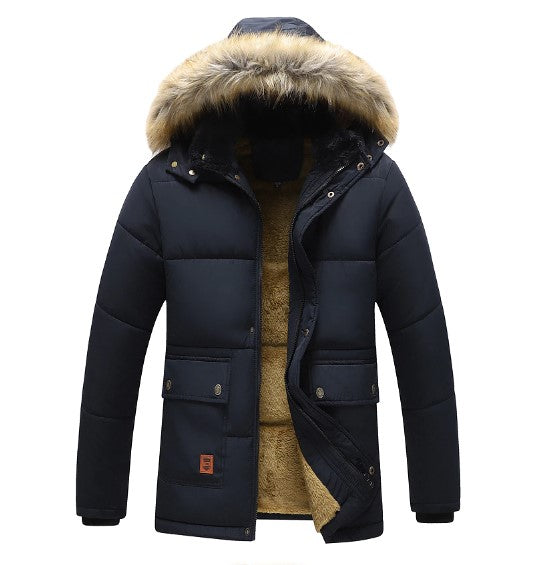 Funksjonell herre parkas med justerbar hette, mange lommer. Vind- og vannavvisende yttertøy for vinterbruk.