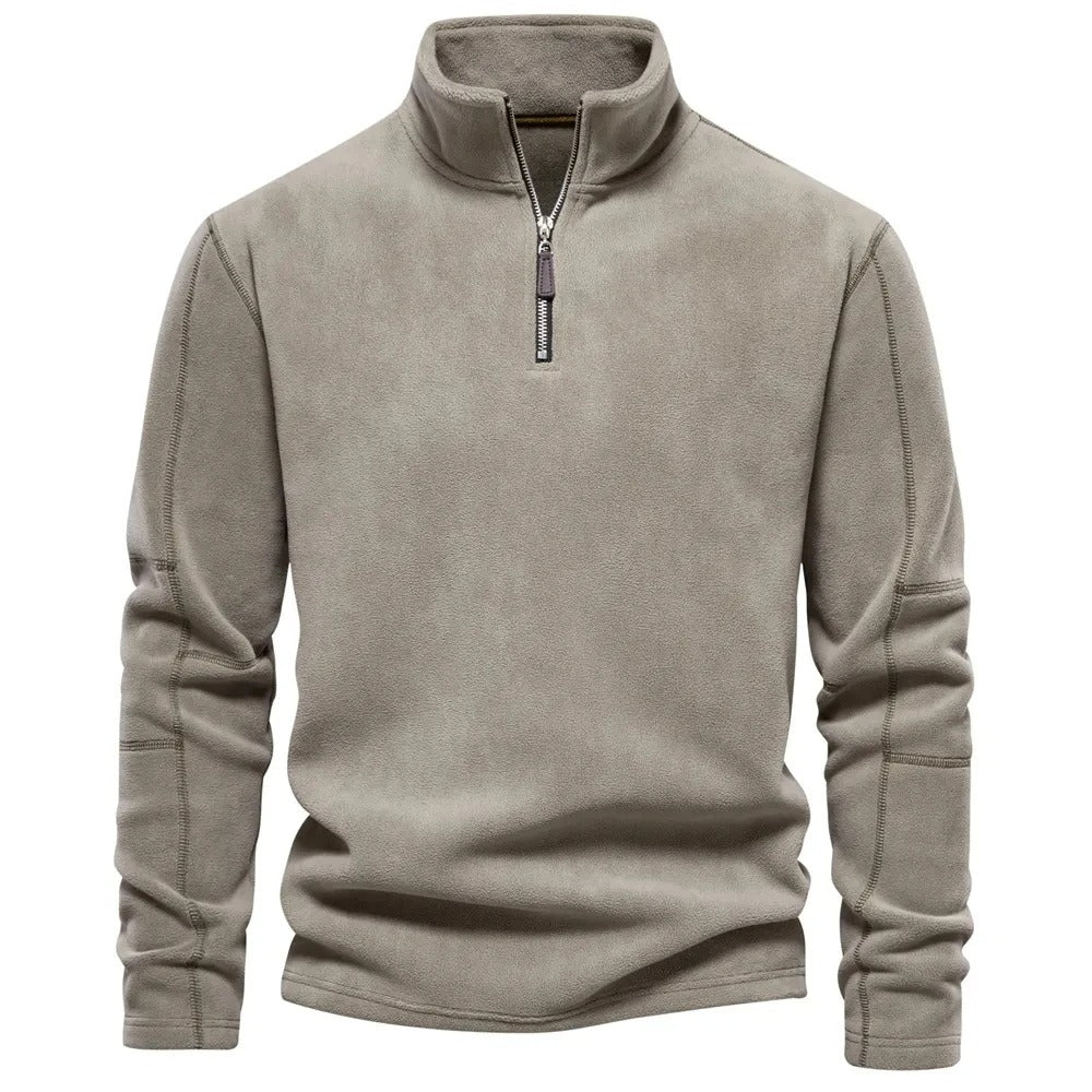 Elegant grå vintergenser for menn, gir varme og casual stil.