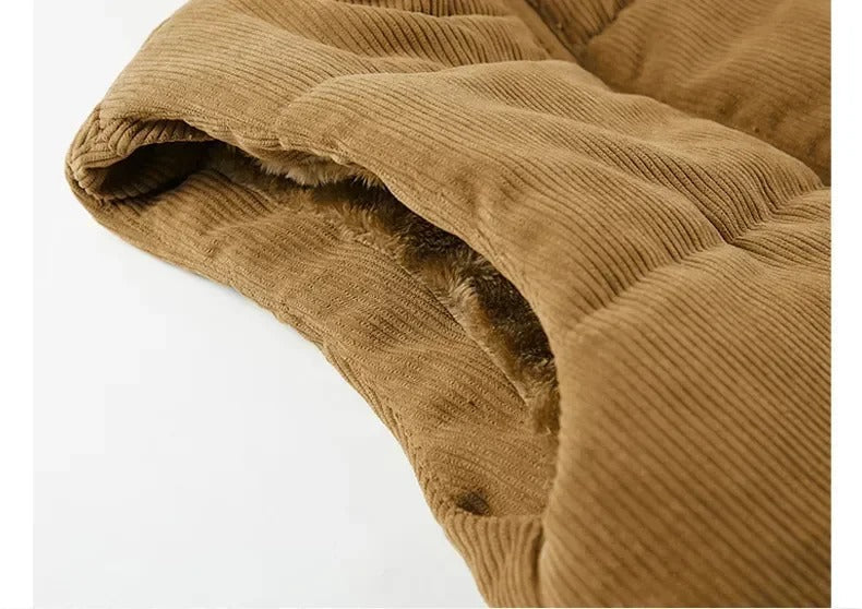 Robust og varm vest for vinterbruk for menn, ideell for utendørsaktiviteter i kulden.