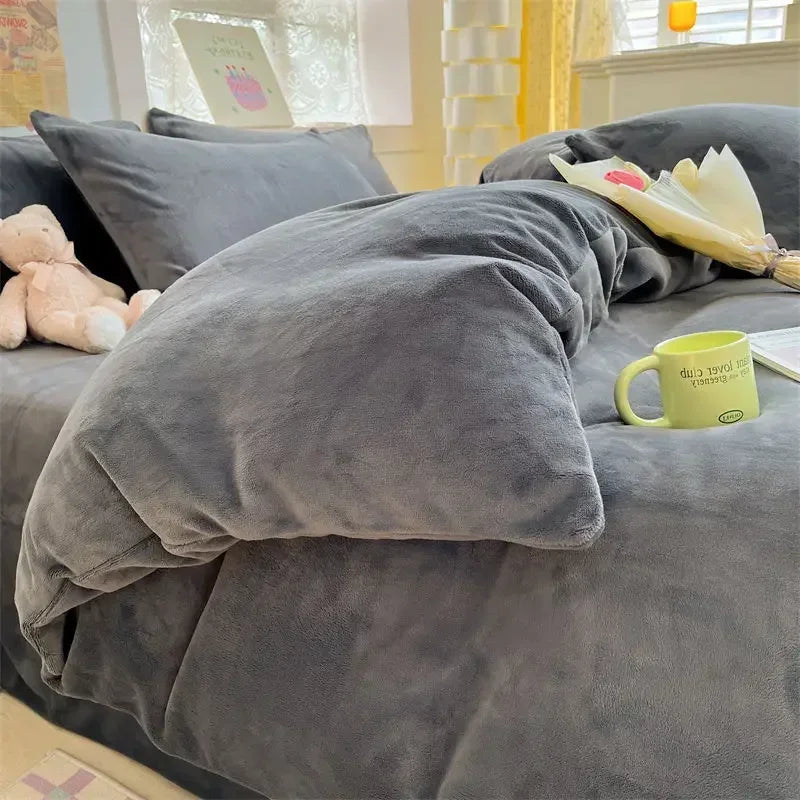 Luksuriøst mykt vinterfleece dynetrekk som sikrer koselig og varmt sengetøy i alle soverom.