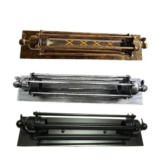 Vintage industriell vegglampe i svart metallbur, perfekt for retro interiør og belysning