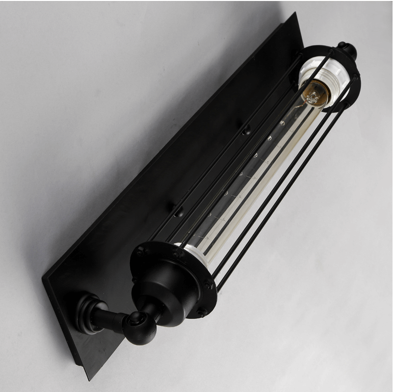 Sort metall vegglampe, industriell stil med gitterdesign, ideell for stemningsfull belysning