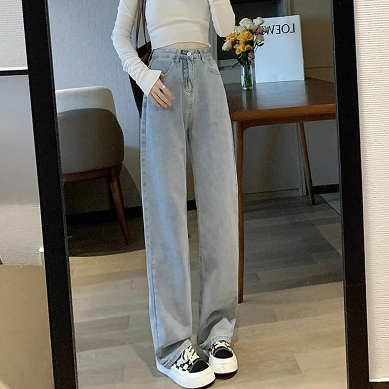 Kvinner jeans med vide ben i vintage stil, høy midje, moderne og komfortabel for hverdagsbruk.