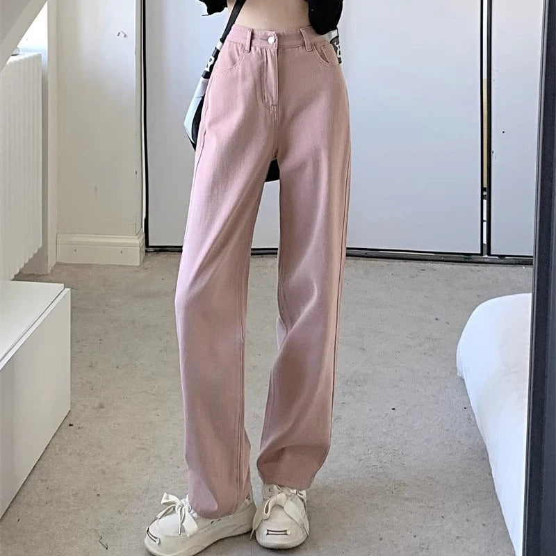 Streetwear-inspirerte vide ben jeans for kvinner, vintage design, høy midje, robust denimkvalitet.